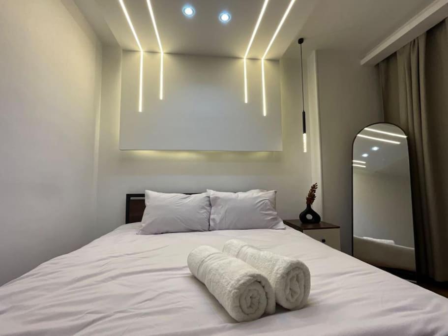 Apartment Luxurious 2-bedroom In Primera Compound With Scenic Pool Views Cairo