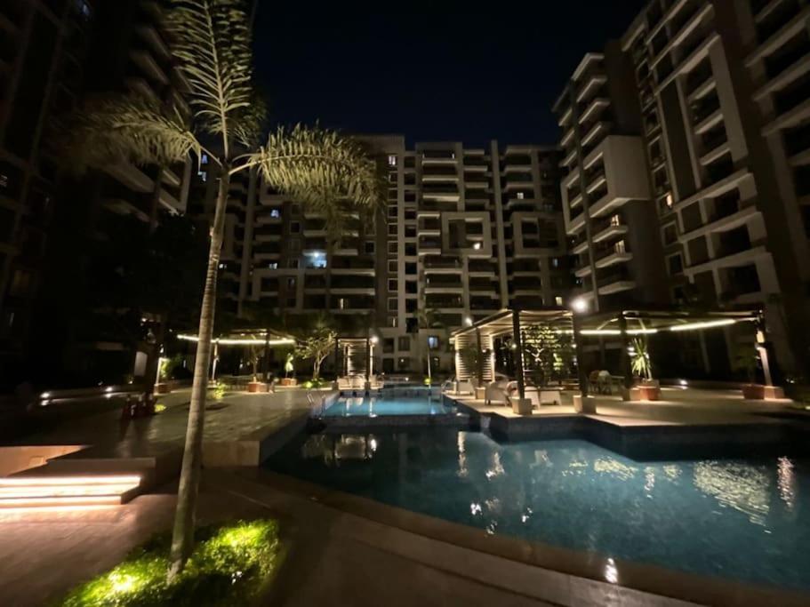 Luxurious 2-bedroom In Primera Compound With Scenic Pool Views Cairo
